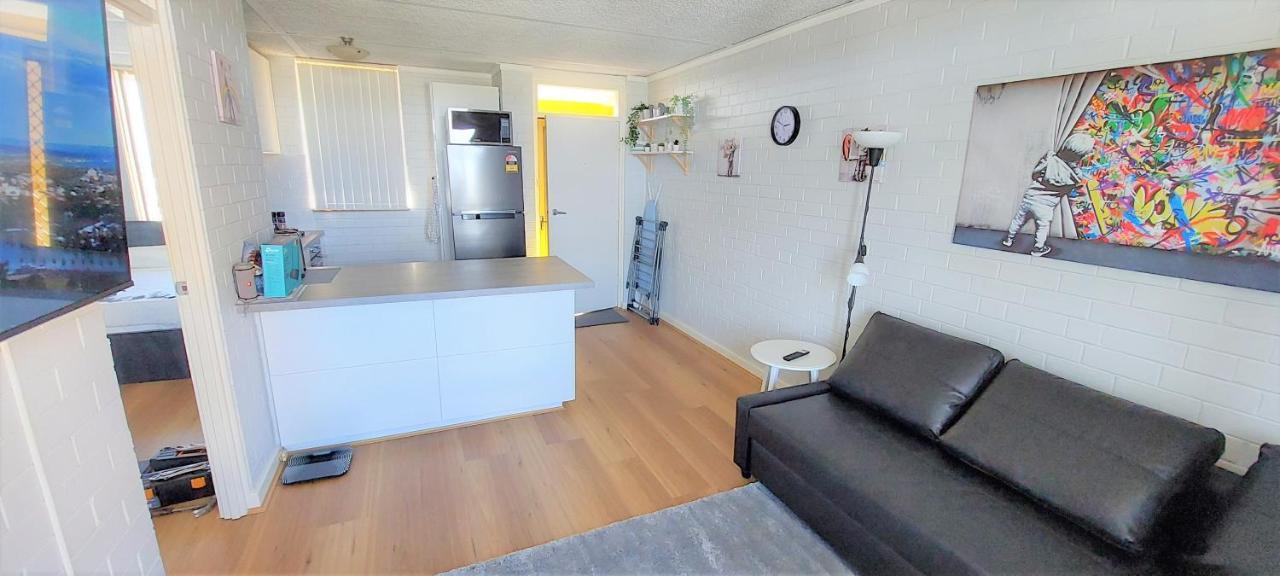 Sky High On Arundel - Central Fremantle Apartment المظهر الخارجي الصورة